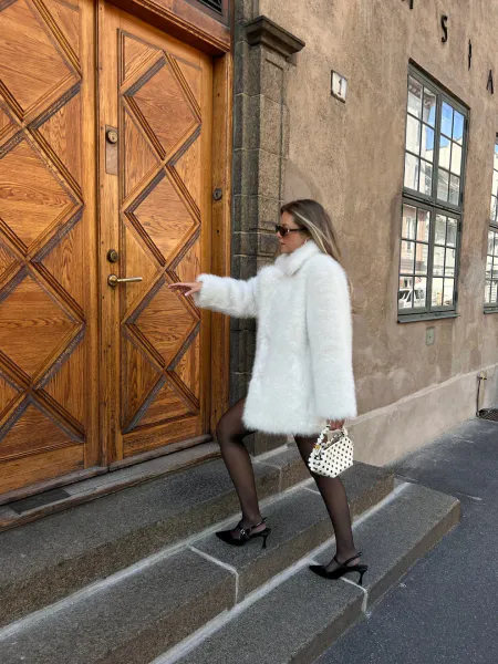 Hovedbilde MAYA FAUX FUR White