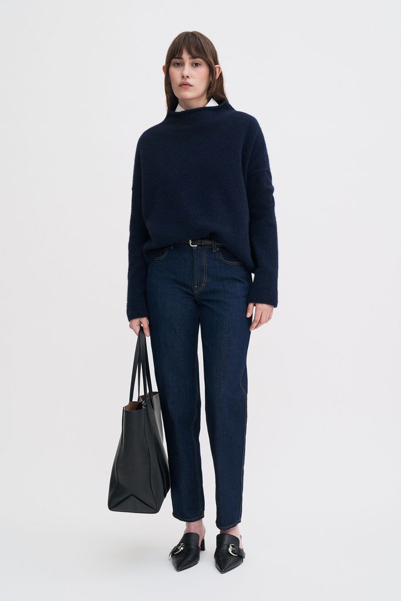 MIKA YAK FUNNELNECK SWEATER Navy