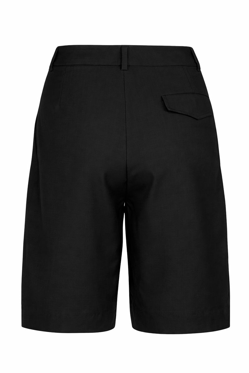 ARLES SHORTS Black