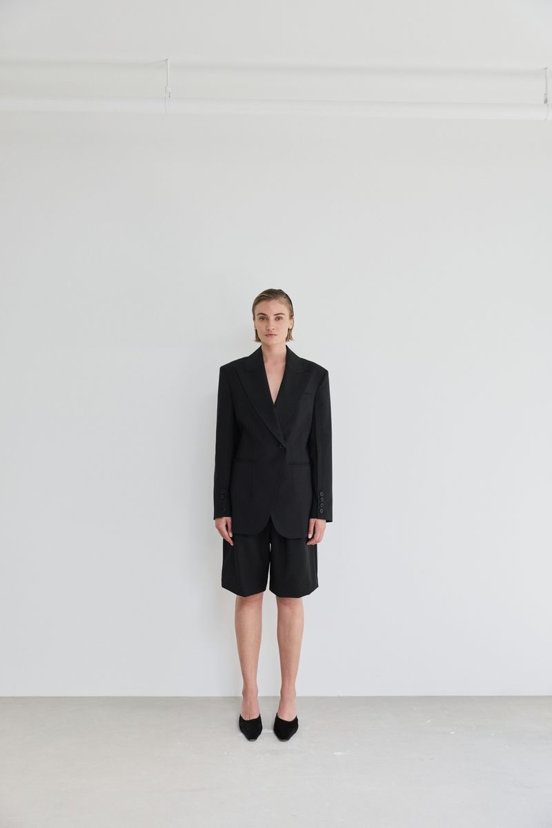 ARLES SHORTS Black