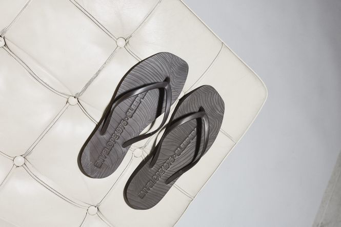 Hovedbilde ENVELOPE1976 X SLEEPERS Truffle